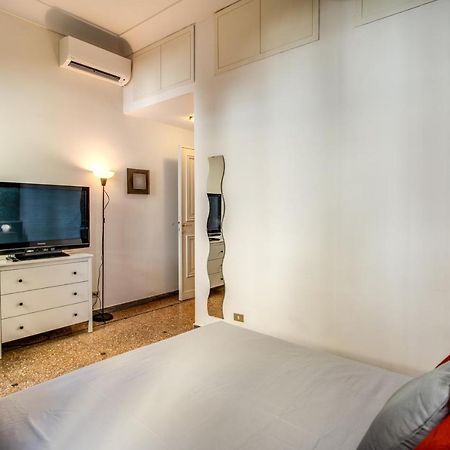 Fresh House Colosseo Rome Exterior photo